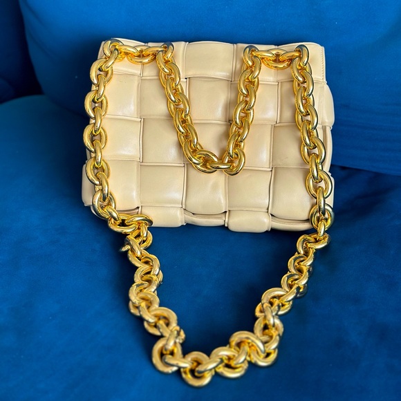 NEW Bottega Veneta Cassette Chain Padded Maxi Intrecciato Leather Bag – RARE - Picture 8 of 10